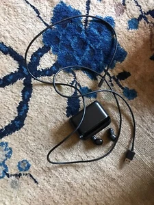 X8 Bezprzewodowe stereofoniczne słuchawki douszne Bluetooth Wodoodporne słuchawki Zestawy słuchawkowe Konstrukcja skośna - Zdjęcie 1 z 4