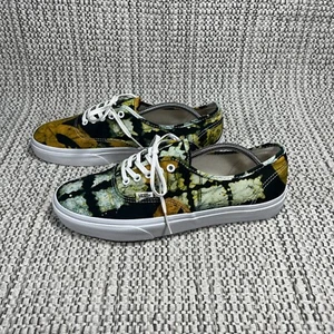 VANS, AUTHENTISCH, + DELLA, Herren UK_10, EU_44.5, BATIKMUSTER, LEINWAND - Bild 1 von 4