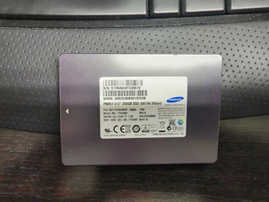 Samsung MZ7TE256HMHP-00004 256GB 2.5" SATA 6Gb/s SSD - Picture 1 of 1