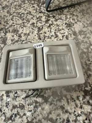 1990-1997 Lincoln Town Car Dome Light Overhead Assembly OEM TAN  OEM - Image 1 of 4