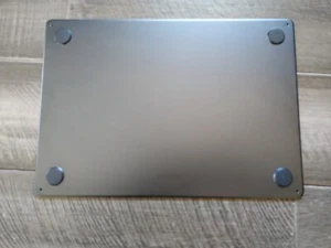 Apple Macbook Air 13,6 pulgadas A2681, 2022, M2, cubierta inferior, azul medianoche - Imagen 1 de 3