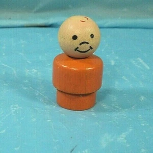 Vintage Fisher Price Little People Junge orange Körper ganz Holz. - Bild 1 von 3