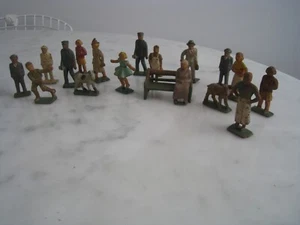 Vintage Lot - Grey Iron American Family O Scale Railroad Figurines - Cast Metal - Picture 1 of 8