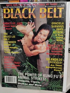 December 1989 Vintage Black Belt Magazine Bagged And Boarded In Great Condition - Picture 1 of 3