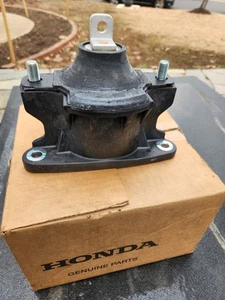 HONDA ACCORD/CROSSTOUR FRONT MOTOR MOUNT 2008-12 OEM 4CYL. - Picture 1 of 2