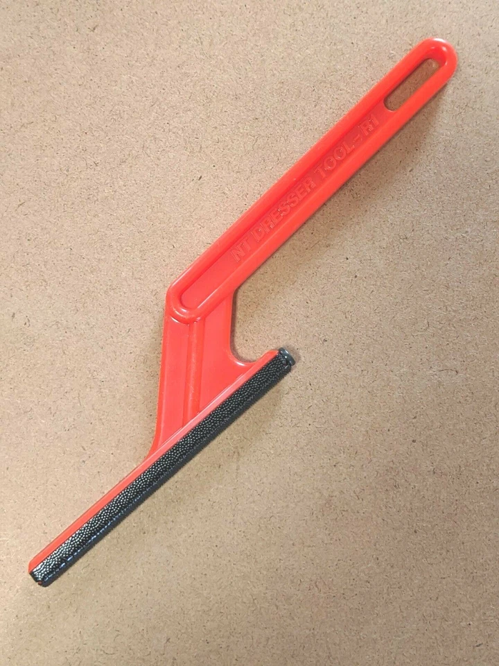 RS-310 NT Dresser Cutter small round hand file: repl.  grit in medium or coarse  - Image 1 of 1