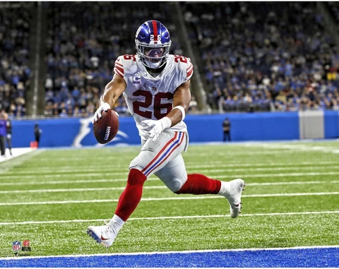 Saquon Barkley New York Giants Unsigned Scoring Touchdown Photograph Cover