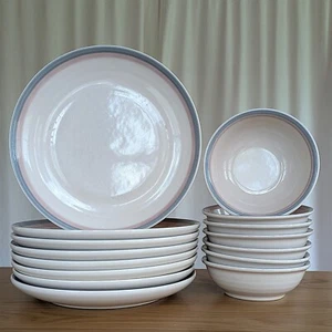 Platos de cena y cuencos de cereales vintage Pfaltzgraff Aura rosa borde rosa y gris - Imagen 1 de 6