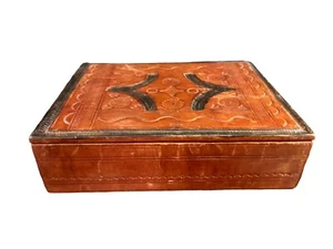 Handgefertigte verzierte Leder rechteckige Deckel Schmuck/Schmuckschatulle innen Leder - Bild 1 von 8