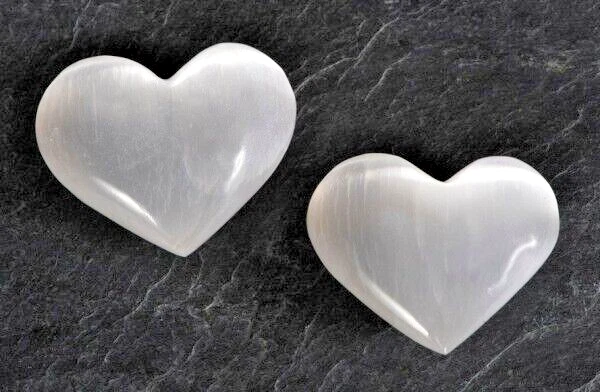 HERZHANDSCHMEICHLER AUS SELENIT GROSS CA. 50 - 60 M - Bild 1 von 1