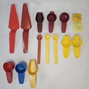 Tupperware Utensil Lot 15 Pieces Mixed Colours FREE POSTAGE - Picture 1 of 5