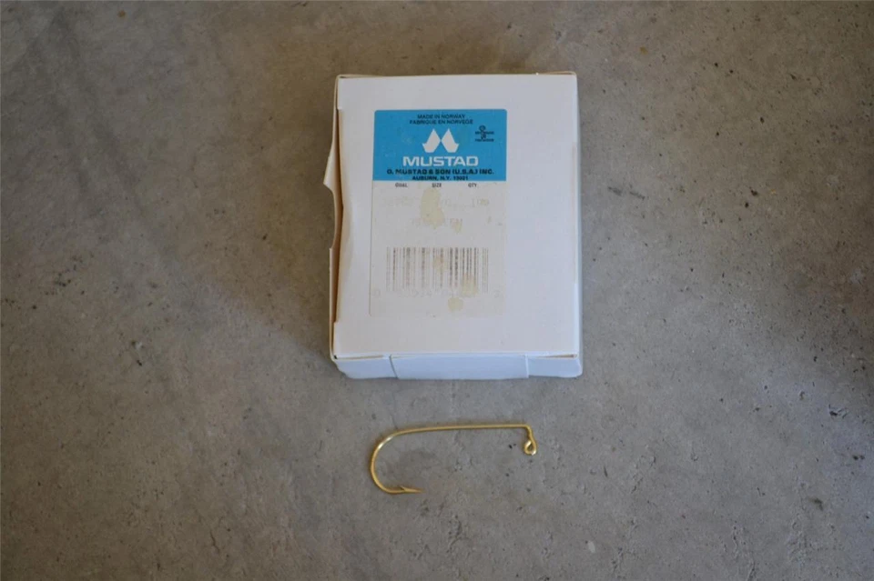 Nuevo Gancho Plantilla Pescado Mostad Aberdeen 90 Grados Dorado Talla 3/0 32762 100 Ganchos Foto 1 de 1