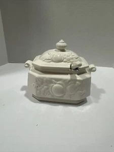 Vintage White Apple Grape Leaf Condiment Gravy Tureen With Lid Spoon Japan - Imagen 1 de 4