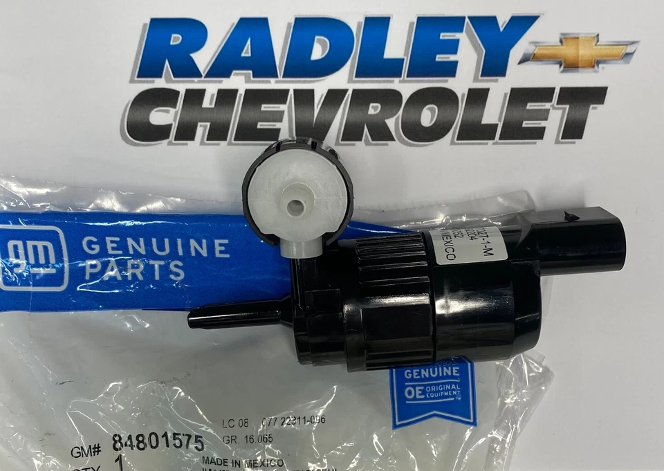 NEW GM OEM 21-22 BOLT EUV WINDSHIELD WIPER WASHER COMPONENTS-WASH PUMP 84801575 - Image 1 of 1