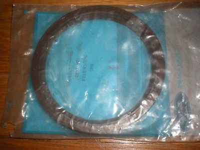 NUEVO 1980-1985 FORD F100 F250 F350 4,9 L CIGÜEÑAL SELLO TRASERO E5TZ-6701-C Foto 1 de 2