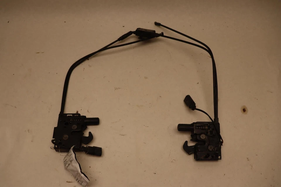 2018-2024 AUDI SQ5 Q5 FRONT LEFT & RIGHT BONNET HOOD LATCH LOCK ASSEMBLY OEM - Image 1 of 4