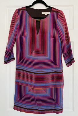 Trina Turk Mujer Vestido Seda Rayas 4 Pequeño Morado Rojo Geoméntrico Rayas Retro Foto 1 de 4