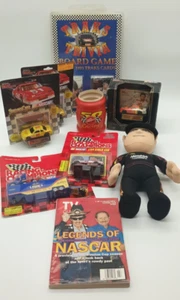Vintage gemischtes Set 9 Nascar Sammlerstücke Autos TV Guide Koozie Plüsch Brettspiel - Bild 1 von 22