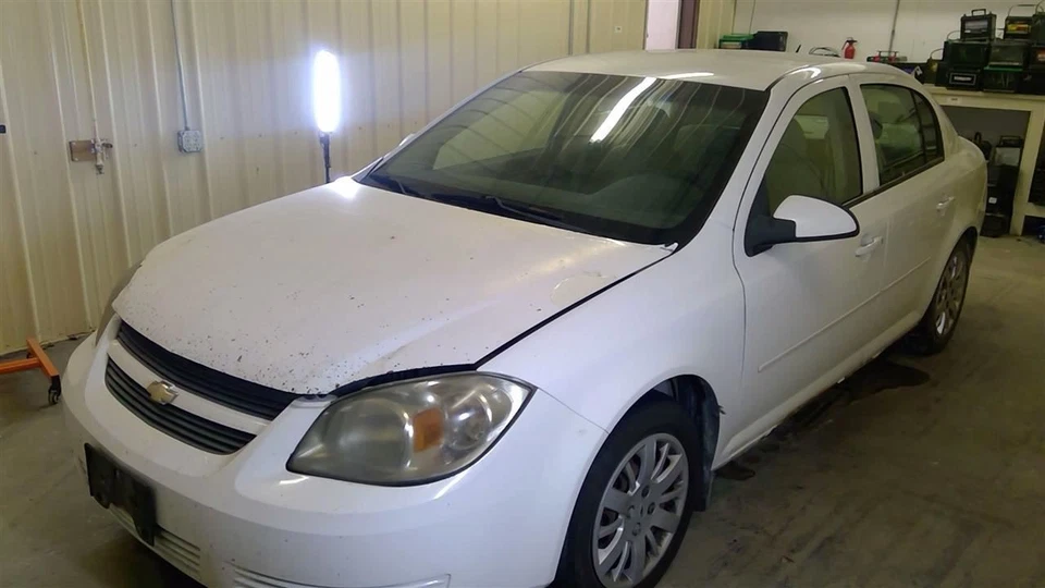 Chevrolet Cobalt 2010 Bootlid/Tailgate White 10397571 4994 - Изображение 1 из 4