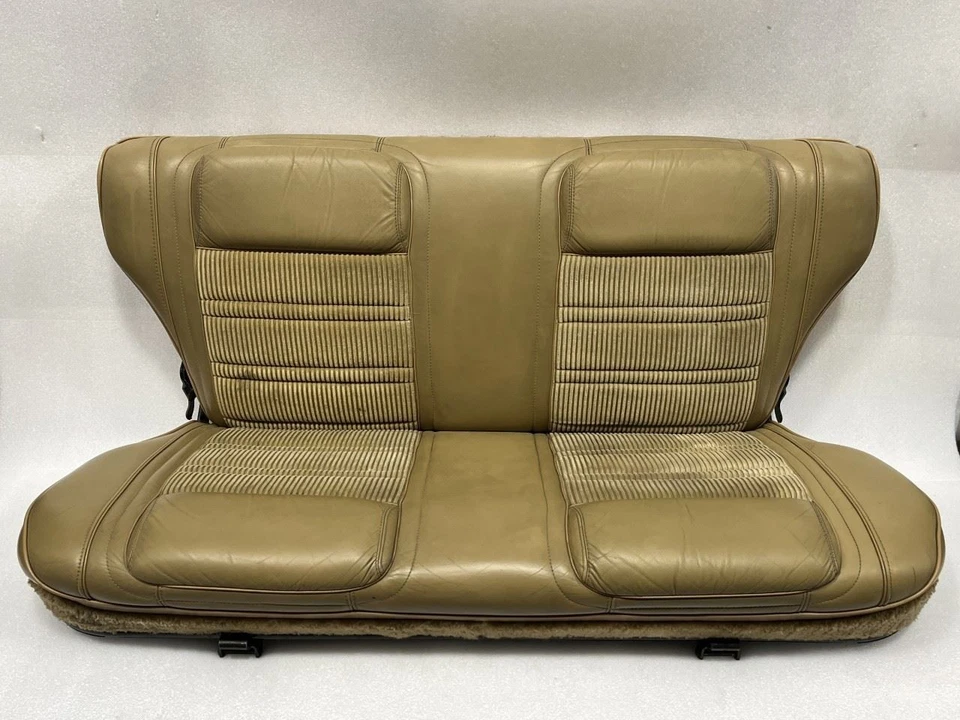 1985 1986 1987 1988 1989 1990 1991 JEEP GRAND WAGONEER REAR BENCH SEAT TAN Foto 1 de 4