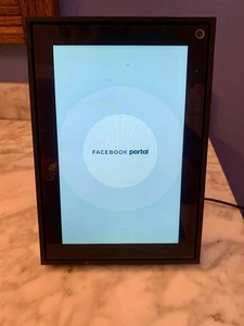 Meta Portale Facebook più videochiamata intelligente - Foto 1 di 13