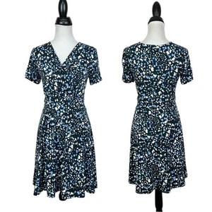 Lark & Ro 10 NEW Blue Floral Short Sleeve V-neck Gathered Fit & Flare Dress - Picture 1 of 8