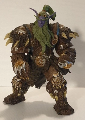 World of Warcraft Series 2 - Night Elf Druid: Broll Bearmantle Action Figure Cover