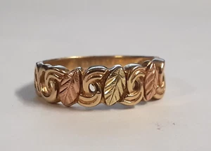(RI4) 10k Three-Tone Gold Women's Leaf Ring (2.9 Grams) Size 7.25 - Picture 1 of 7