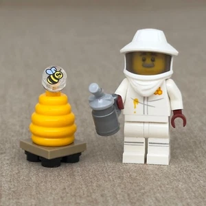 Lego Imker Minifigur mit Bienenstock col380 CMF 71029 - NEU - Bild 1 von 4