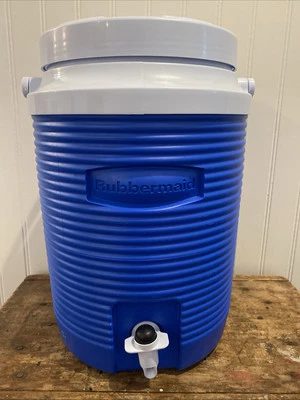 Jarra enfriadora de agua Rubbermaid 1530 vintage con caño y mango azul 2 galones Foto 1 de 4