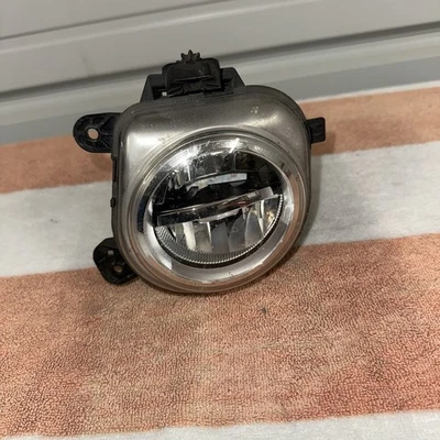 Luz antiniebla LED BMW X3 X4 X5 2014-2016 lado izquierdo del conductor 7560200000 Foto 1 de 4