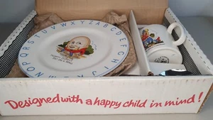 Vintage Baby / Nursery Rhyme Porcelain Plate, Mug, Cutlery set - Humpty Dumpty - Picture 1 of 10