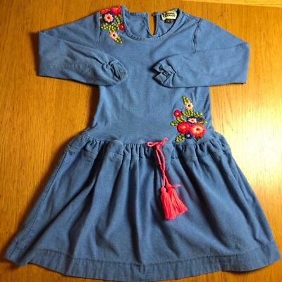 Vestido de Diseñador Boutique Niñas Azul Bordado Sophie Catalou Talla 6 Usado en Excelente Condición Foto 1 de 2