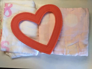 Cloud Island Muslin Blankets with Felt Heart Frame Baby’s Monthly Growth Mile - Picture 1 of 6