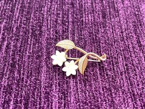 ANTIGUO BROCHE CAMAFEO VINTAGE ORO AMARILLO 9CT 9 QUILATES 1,05 G FLORAL - Imagen 1 de 2