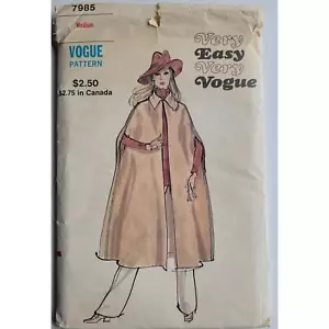 Vogue 7985 sehr einfaches Schnittmuster für Midi Cape Büste 34 bis 36" 70er Jahre G - Bild 1 von 5