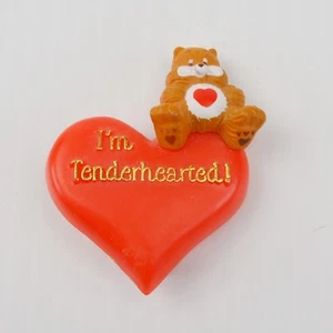 Spilla Vintage Care Bears Orso Tenero Cuore - 1984 - Saluti Americani - Foto 1 di 3