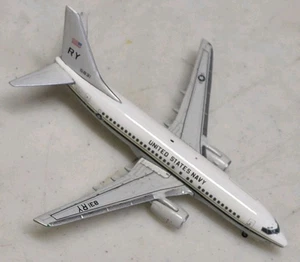 Gemini Jets 1:400 U.S.Navy Boeing 737-700 C-40 Clipper RY 5831 Flugzeug Diecast - Bild 1 von 9