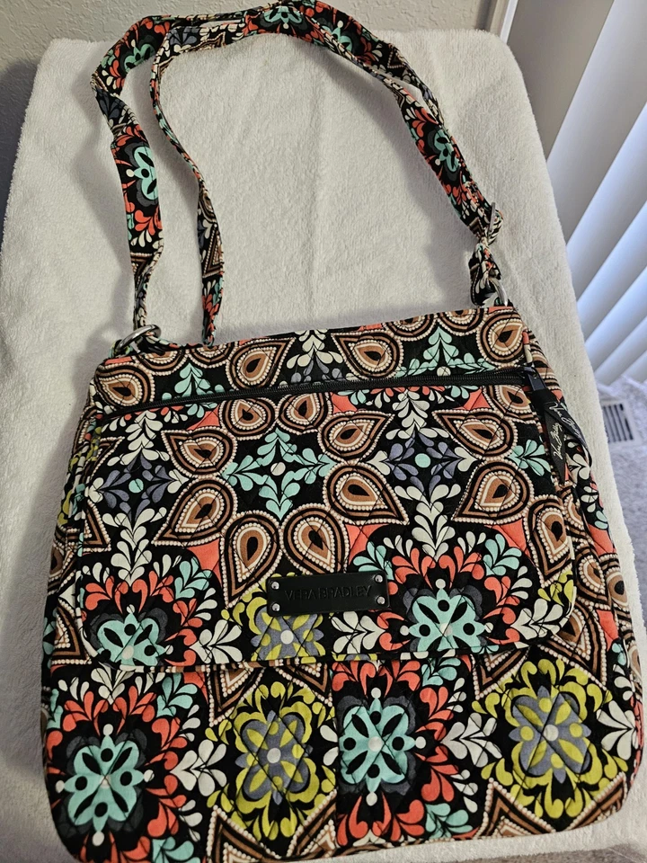 Bandolera Vera Bradley Mailbag con billetera triple pliegue a juego con estampado Sierra Foto 1 de 4