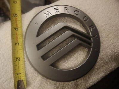 1 оригинальная автозапчасть решетки радиатора с эмблемой Mercury Ford 6N73-8B262-AB - Изображение 1 из 4