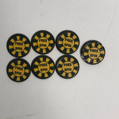vintage rueda de la fortuna juego giros gratis fichas de cartón 7 total 1 dañado Foto 1 de 4