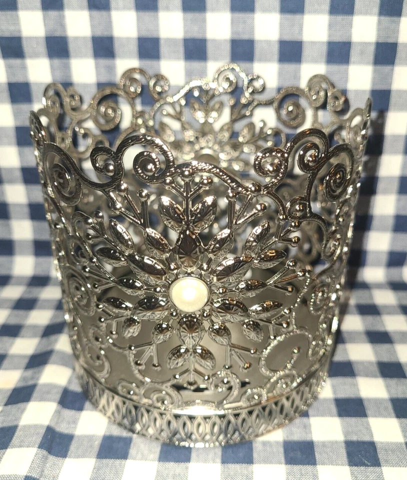 Silver Ornate Pearl Snowflake 3-Wick Candle Holder NEW Bath & Body Works - Image 1 of 1