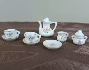 Vintage 10-teiliges Puppenhaus Miniatur weißes Porzellan Teeservice rosa Blumenmuster - Bild 1 von 5