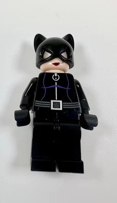 LEGO Catwoman Minifigura 7779 Clásico DC Batman I Dragster 2006 Batman Foto 1 de 4