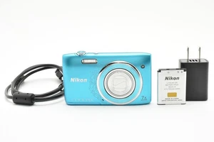 USDDU [COME NUOVO] Nikon Coolpix S3500 fotocamera digitale blu chiaro 20,1 megapixel dal Giappone - Foto 1 di 24
