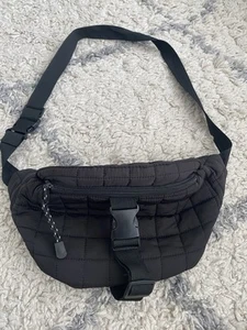 Black Quilted Dumpling Bag Flying Tiger Never Used - Picture 1 of 2