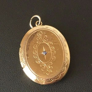 Colgante medallón estrella vintage con bordes de oro de 10K con zafiro en el centro 5,5 gramos de peso - Imagen 1 de 19