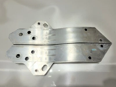 Rieles laterales de apoyo del radiador Mercedes Benz GLC300 2016-19 182291055 RH LH OE A1 Foto 1 de 4