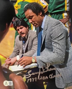 LENNY WILKENS SIGNED 8x10 PHOTO + 1979 CHAMPIONS SEATTLE SUPERSONICS BECKETT BAS - Picture 1 of 2