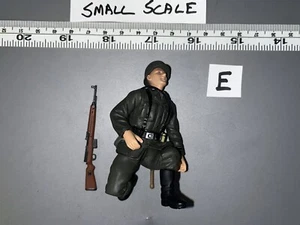 1/18 Scale WWII German Figure - Dragon - Picture 1 of 2